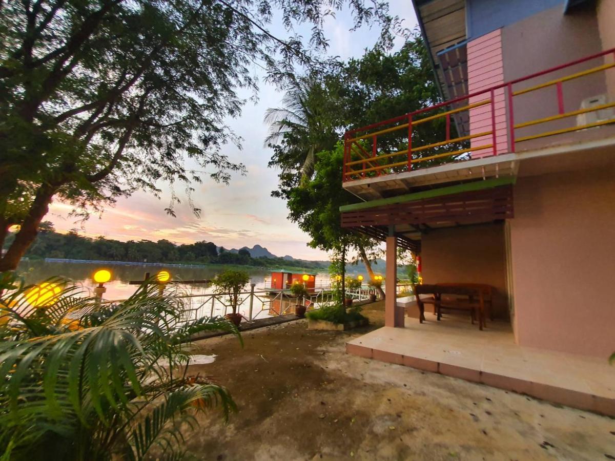 Golden Dragon Kanchanaburi Exterior foto