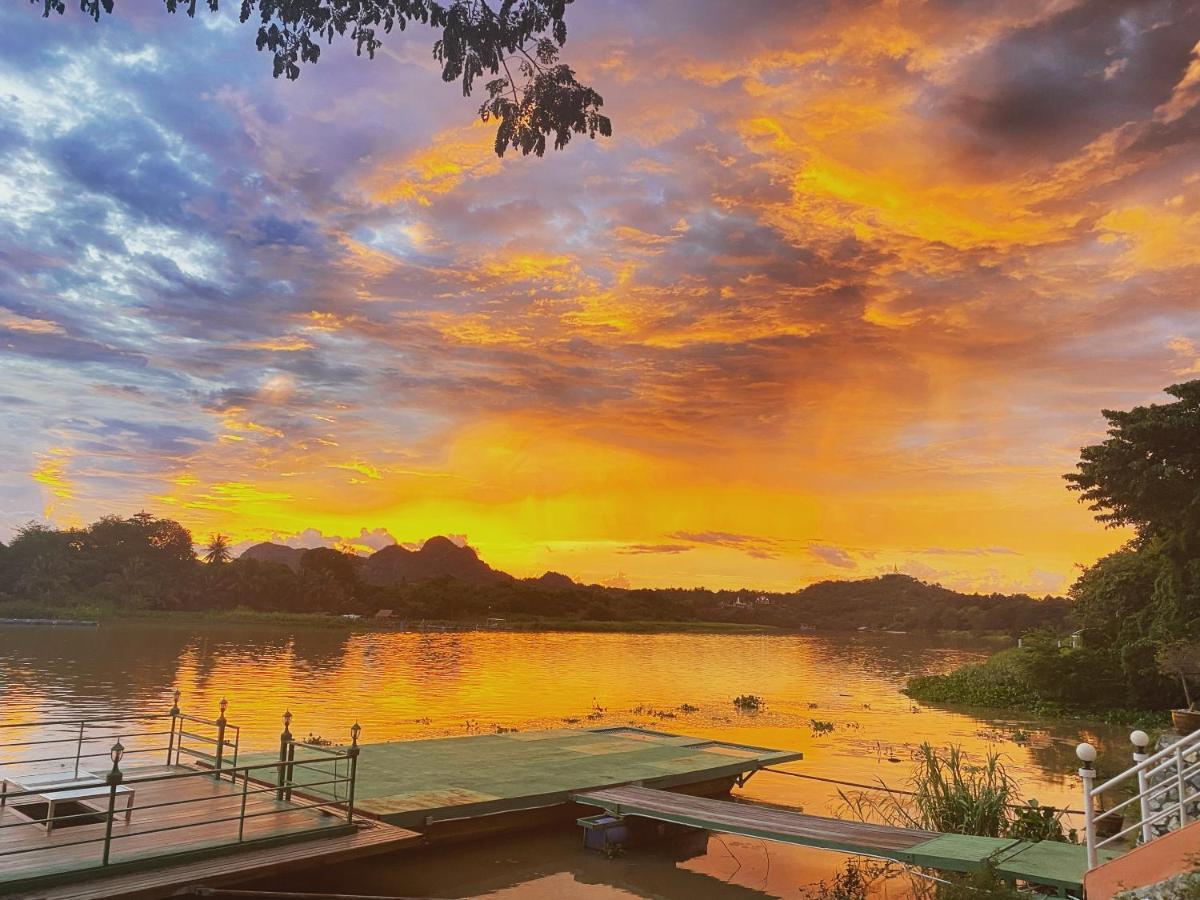 Golden Dragon Kanchanaburi Exterior foto