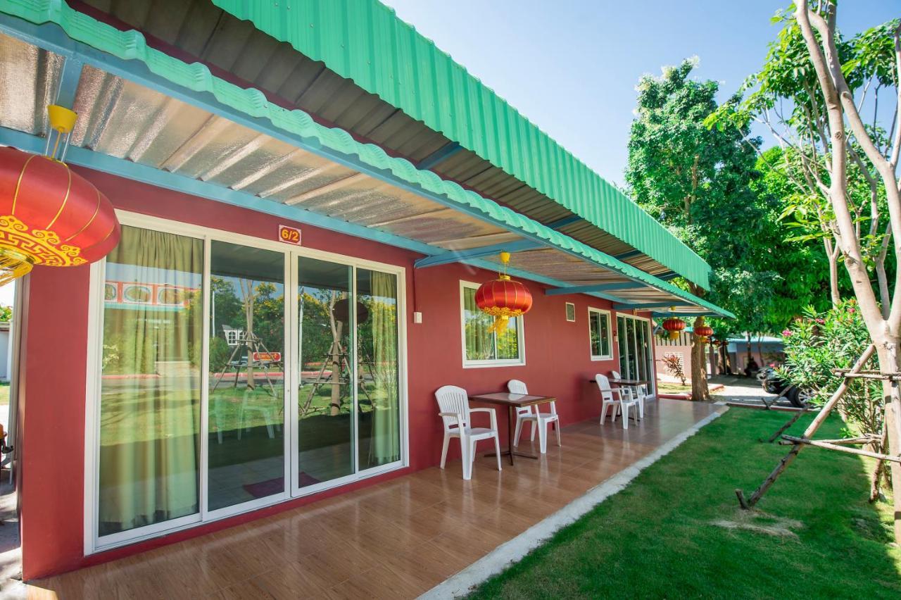 Golden Dragon Kanchanaburi Exterior foto