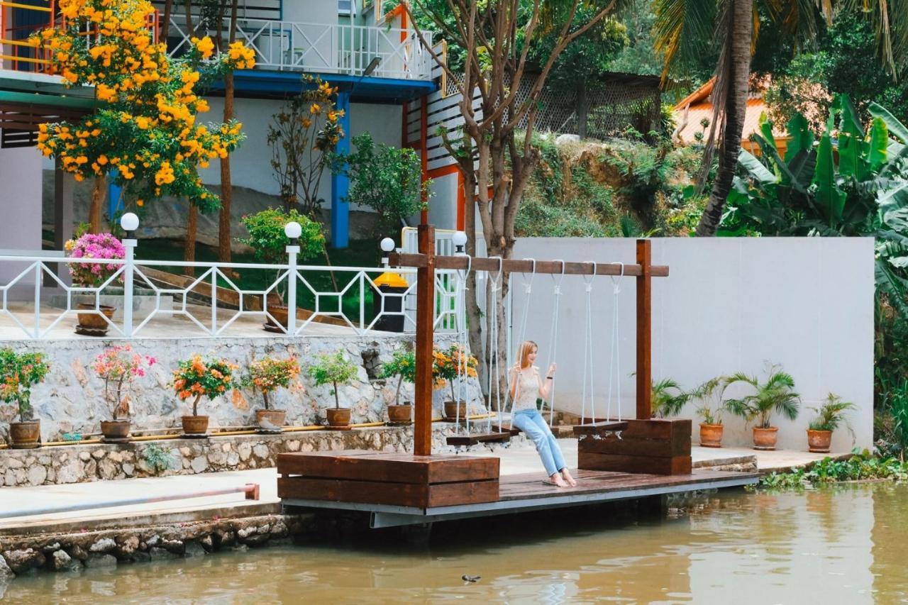 Golden Dragon Kanchanaburi Exterior foto